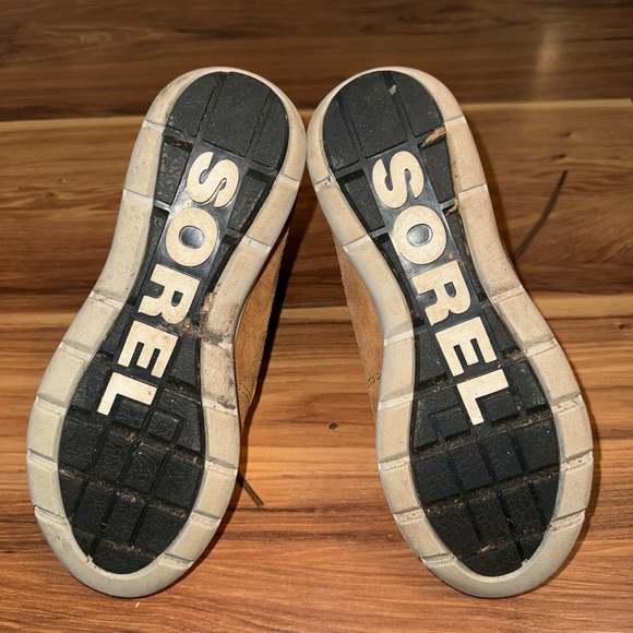 Sorel Joan Explorer Boot Size 8 - Picture 5 of 6